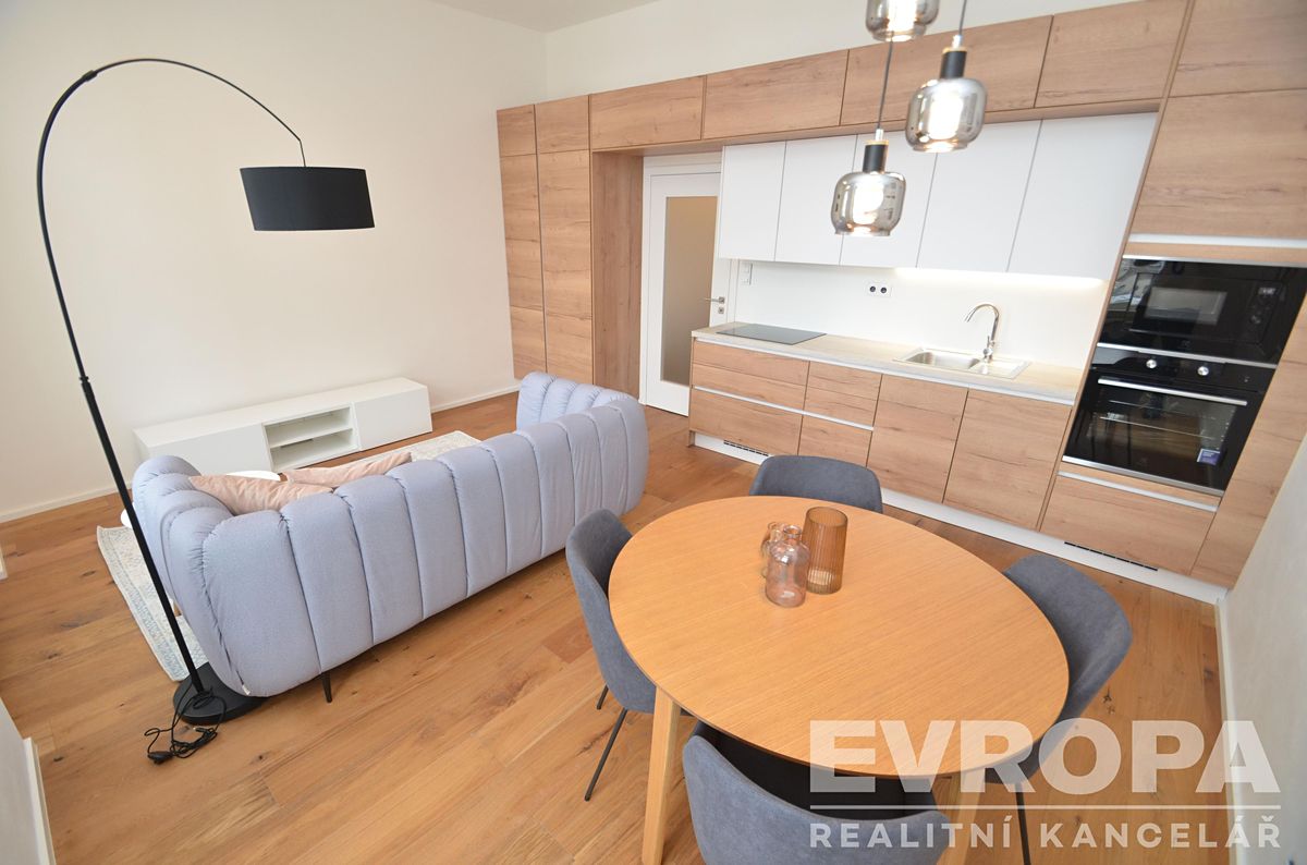 Pronájem bytu 2+kk 55 m² – fotografie 5