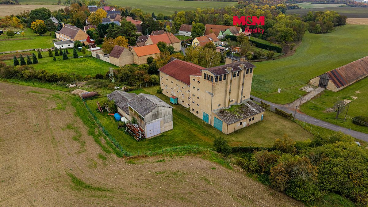 Prodej zemědělského objektu 2000 m²