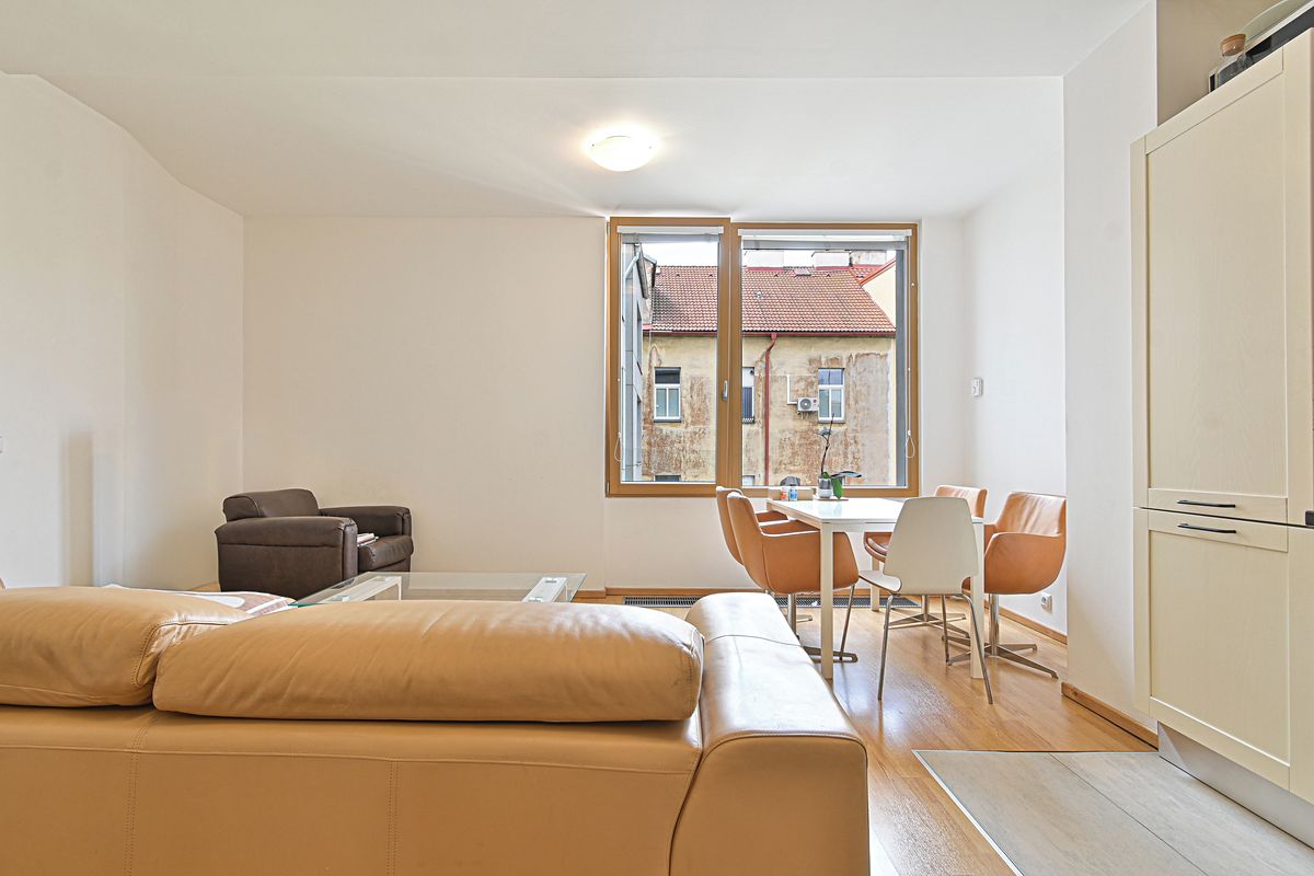 Pronájem bytu 3+kk 83 m² – fotografie 4
