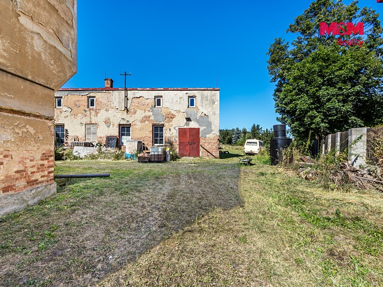 Prodej komerčního prostoru, 1 300 m² (24 z 28)