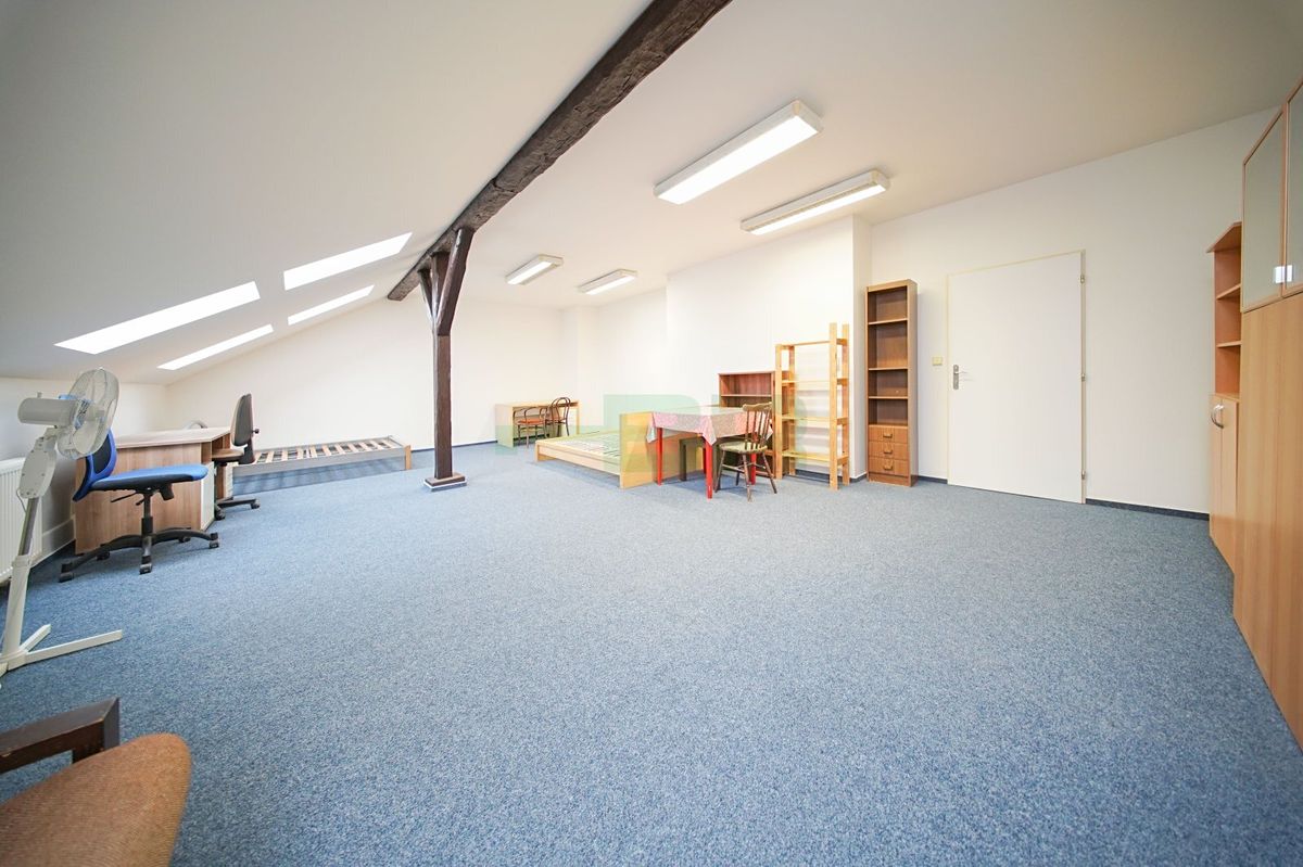Pronájem bytu pokoje 49 m² – fotografie 4