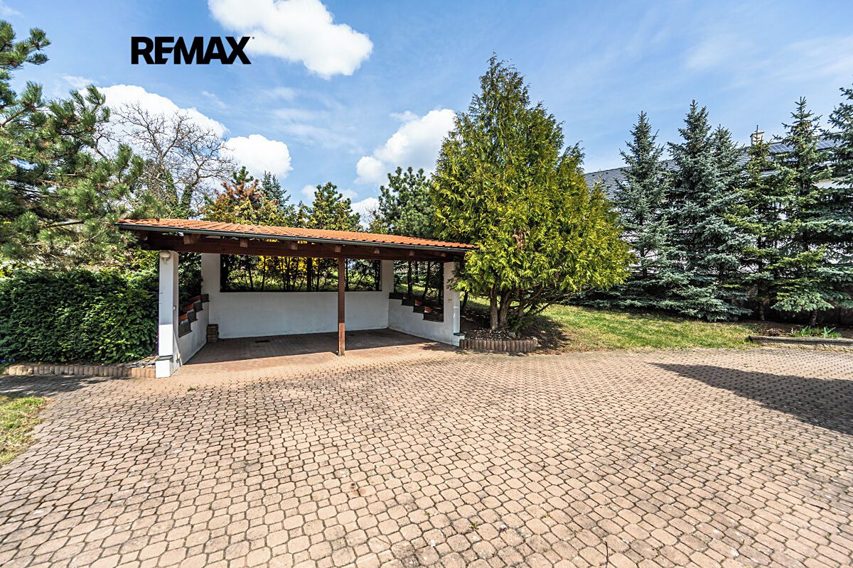 Prodej stavebního pozemku 1550 m² – fotografie 3