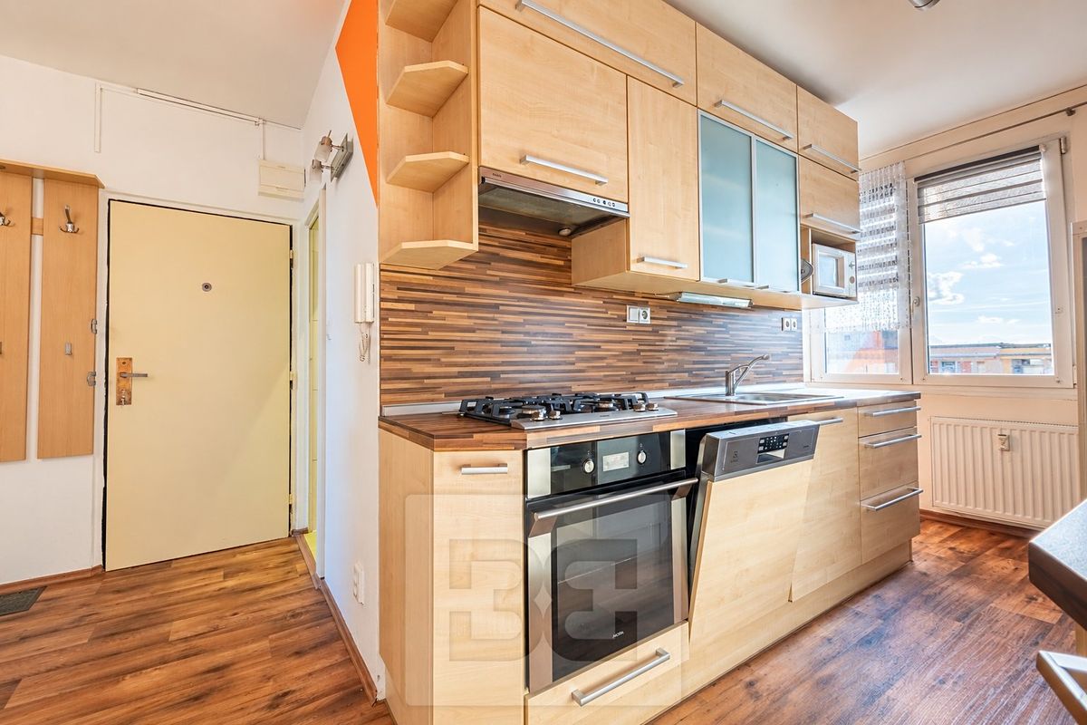 Pronájem bytu 3+kk 63 m²