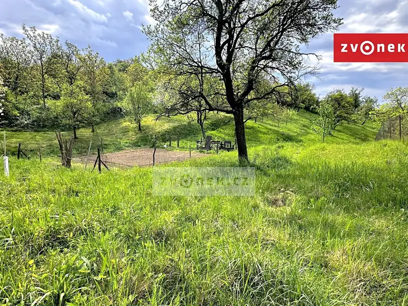 Prodej zahrady 852 m², Halenkovice – náhled fotky 1