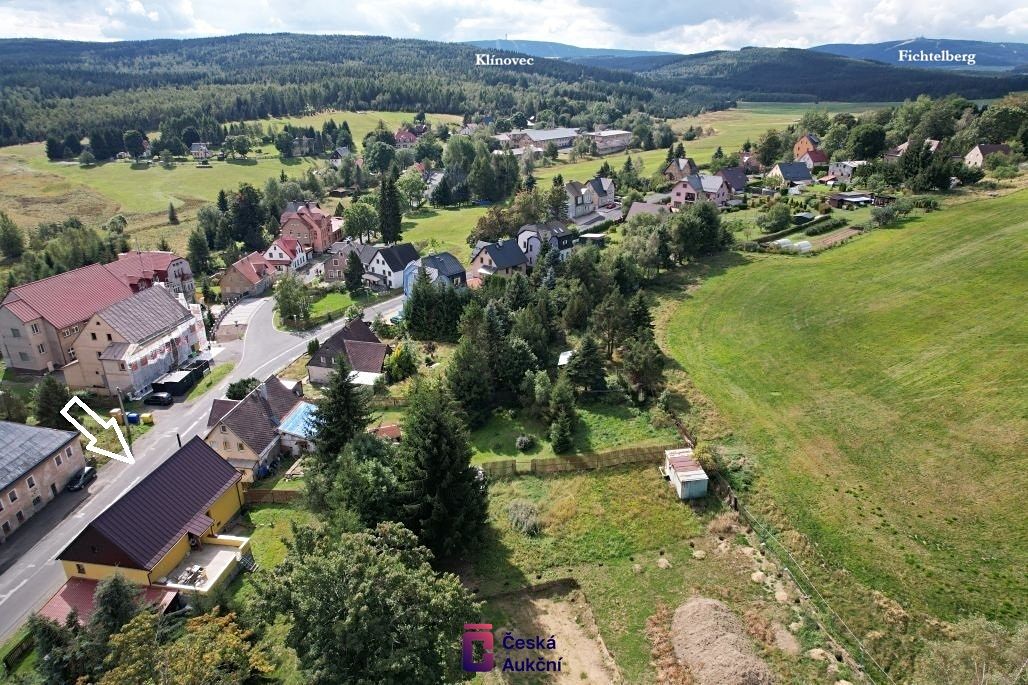 Prodej rodinného domu 218 m², pozemek 1170 m² – fotografie 2