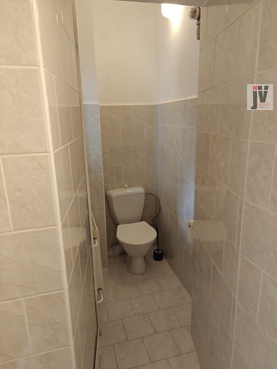 Pronájem bytu 1+1 39 m² – fotografie 2