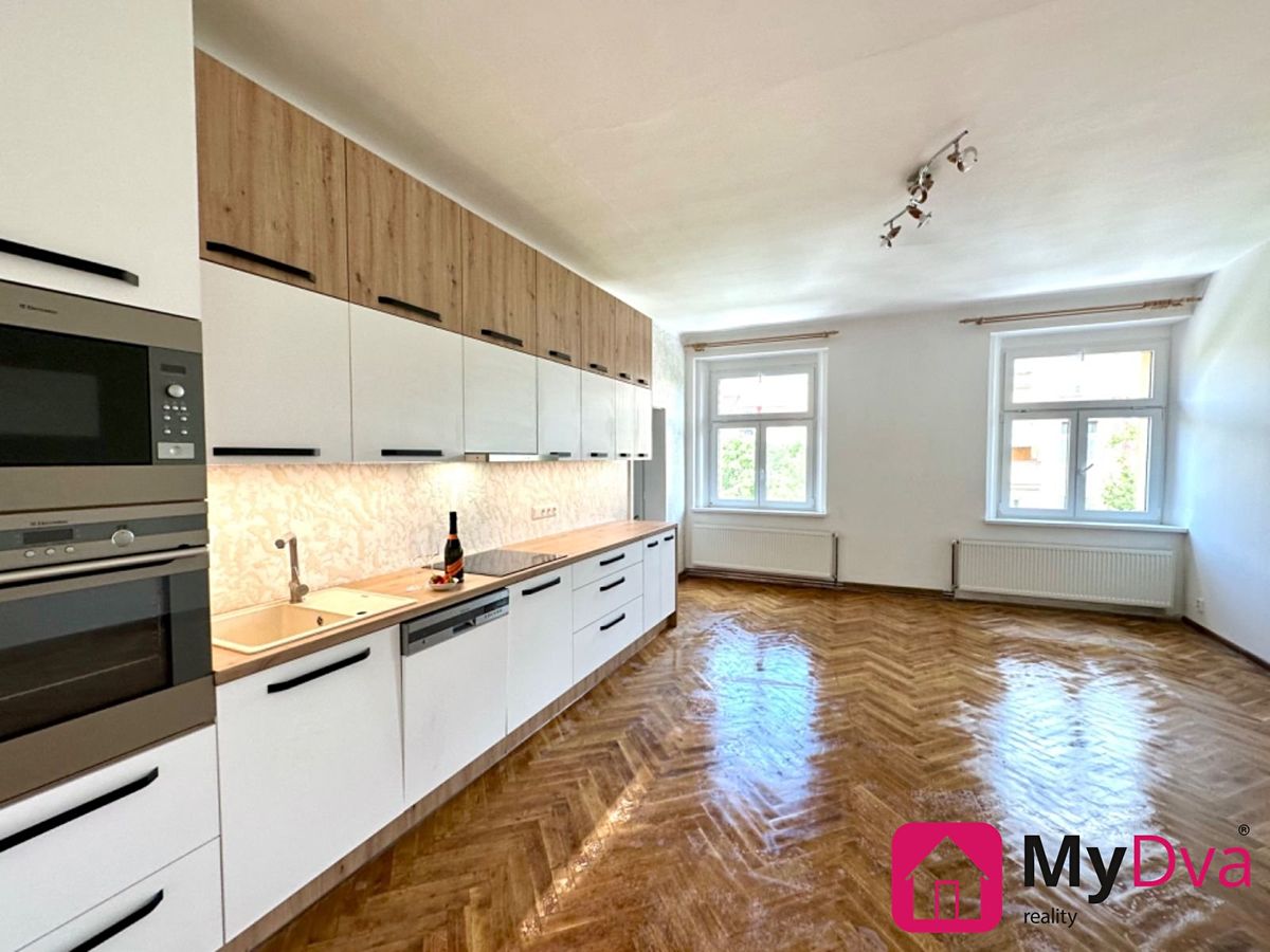 Pronájem bytu 2+kk 80 m²