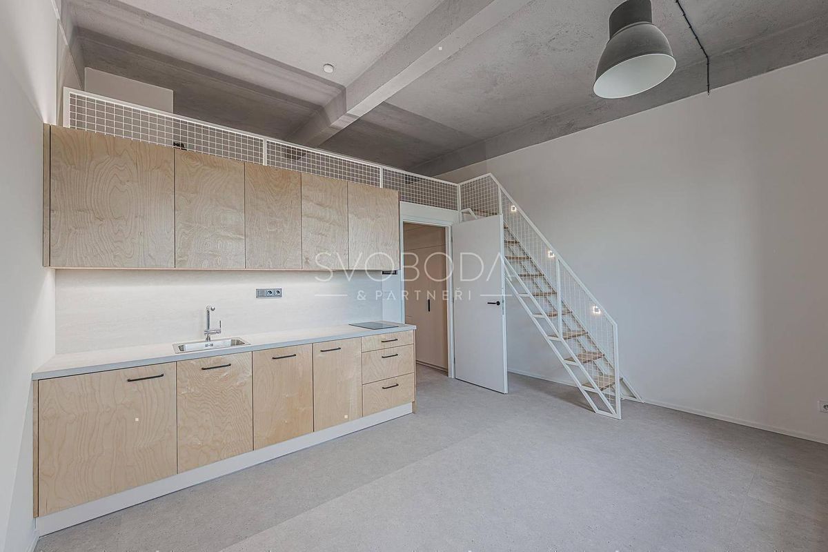 Pronájem bytu 1+kk 34 m²