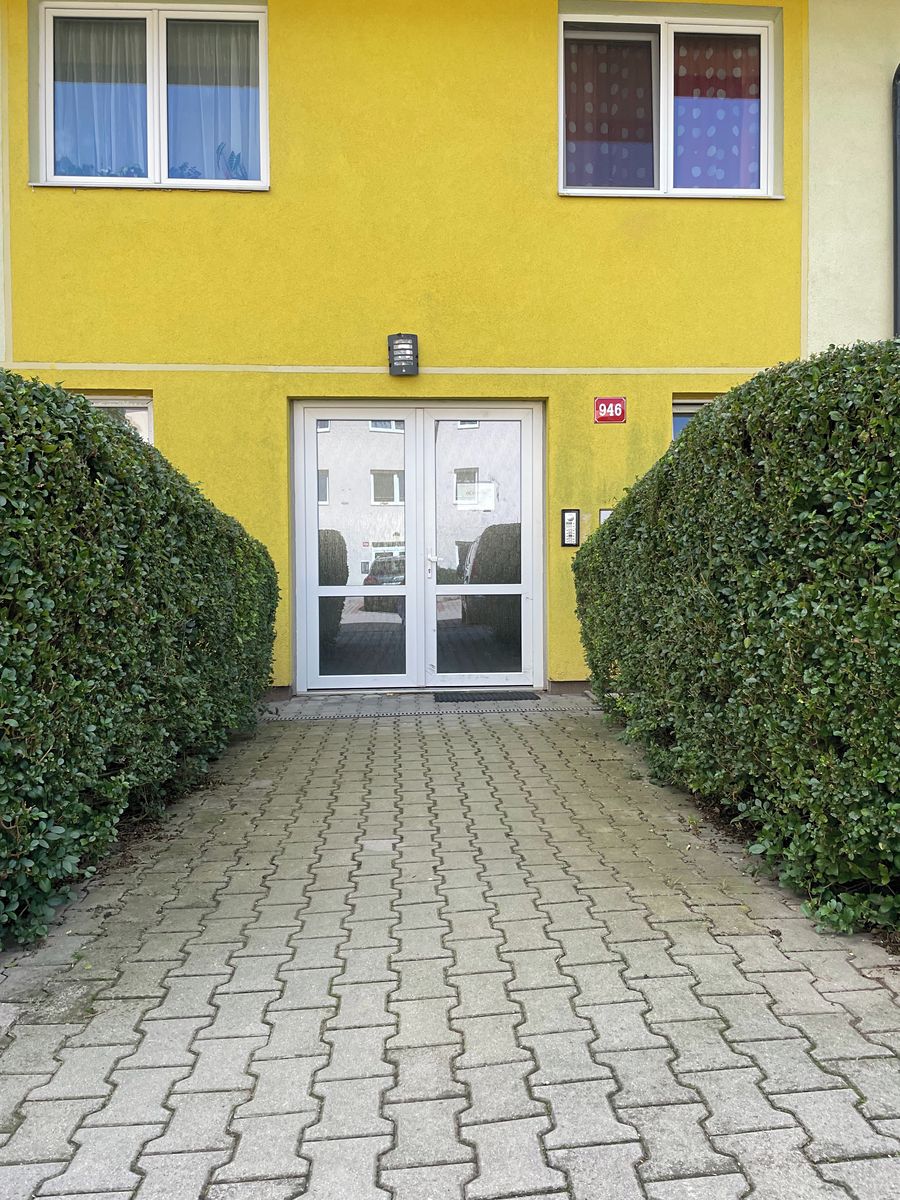 Pronájem bytu 2+1 57 m² – fotografie 2