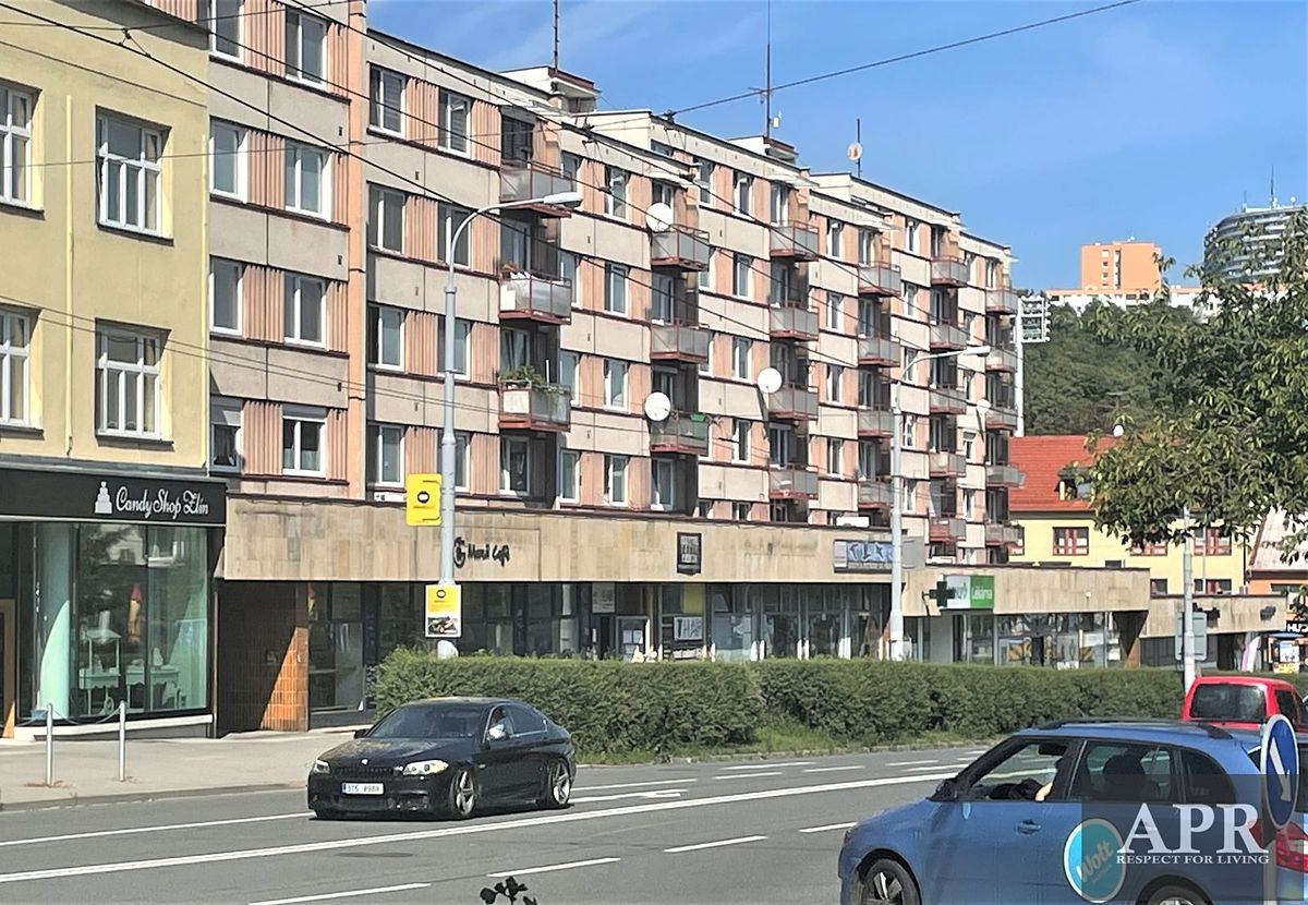 Pronájem bytu 2+1 57 m² – fotografie 2