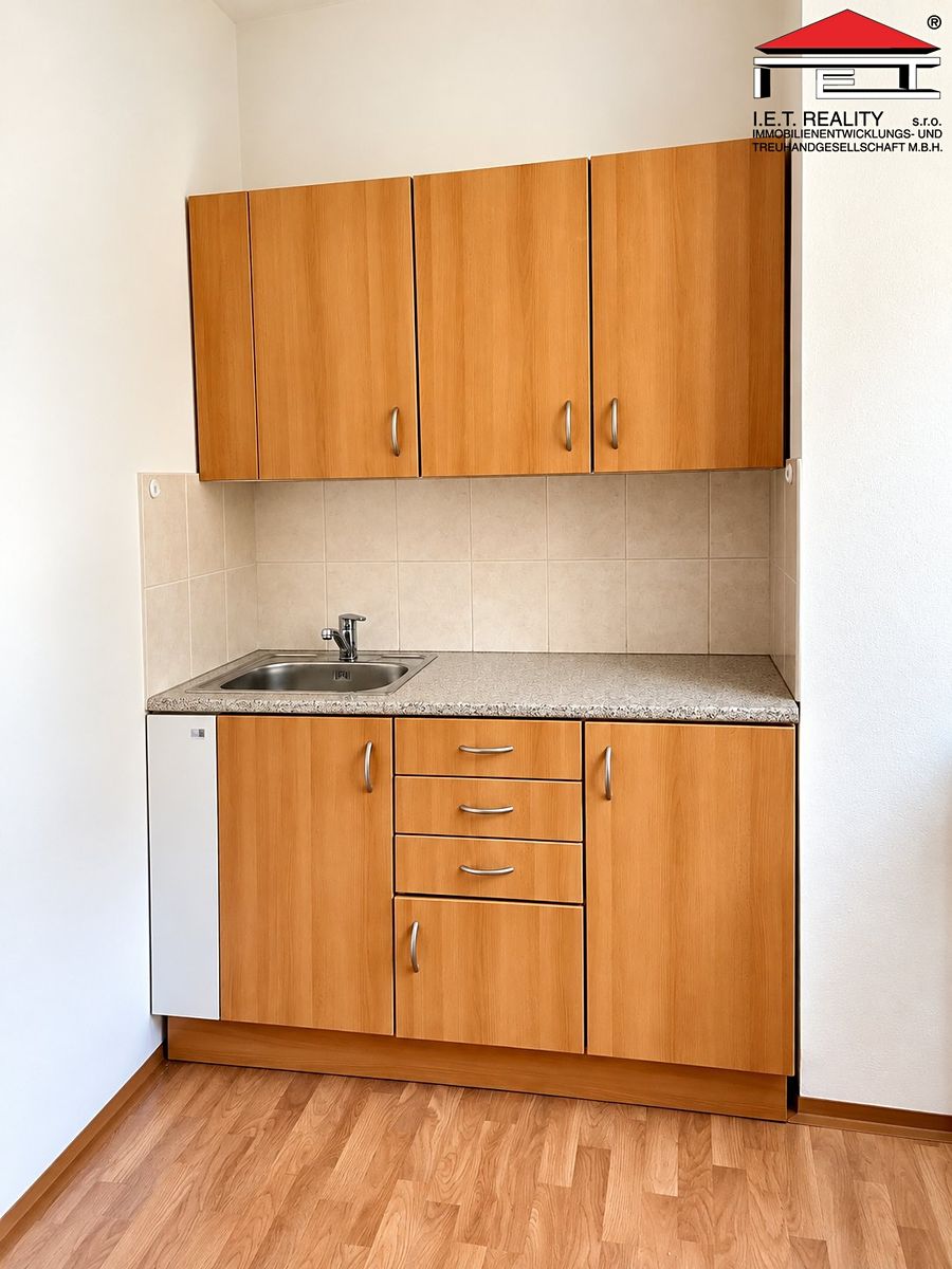 Pronájem bytu 1+kk 23 m² – fotografie 3