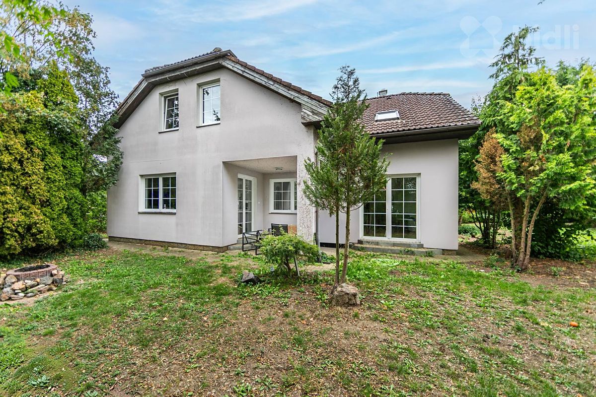 Prodej rodinného domu 233 m², pozemek 1063 m² – fotografie 5