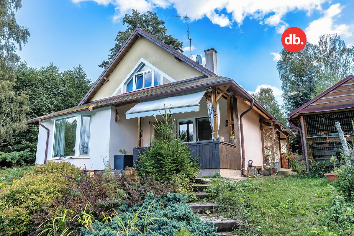 Prodej rodinného domu 240 m², pozemek 5268 m² – fotografie 4