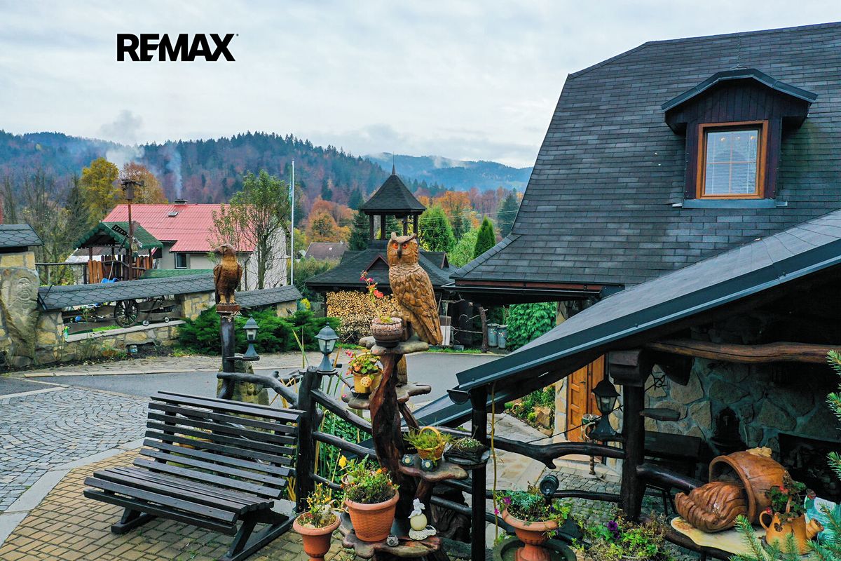 Prodej rodinného domu 690 m², pozemek 3244 m² – fotografie 3