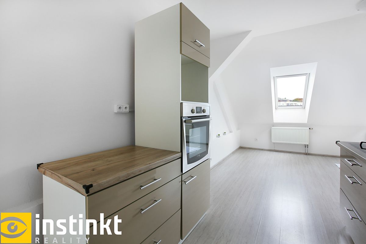 Pronájem bytu 3+kk 76 m² – fotografie 4