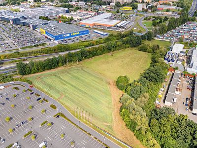 Prodej komerčního pozemku 12840 m²