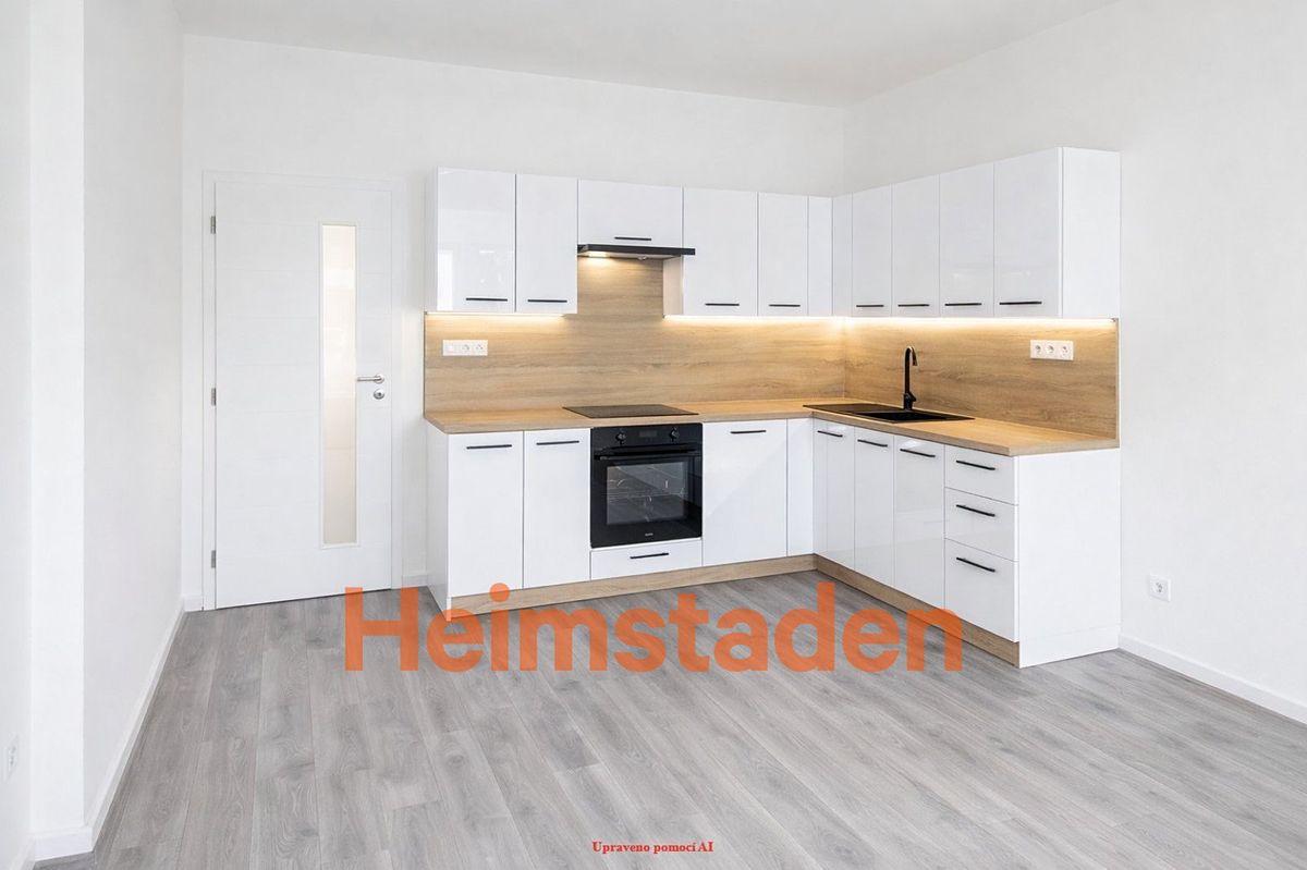 Pronájem bytu 1+1 38 m² – fotografie 2