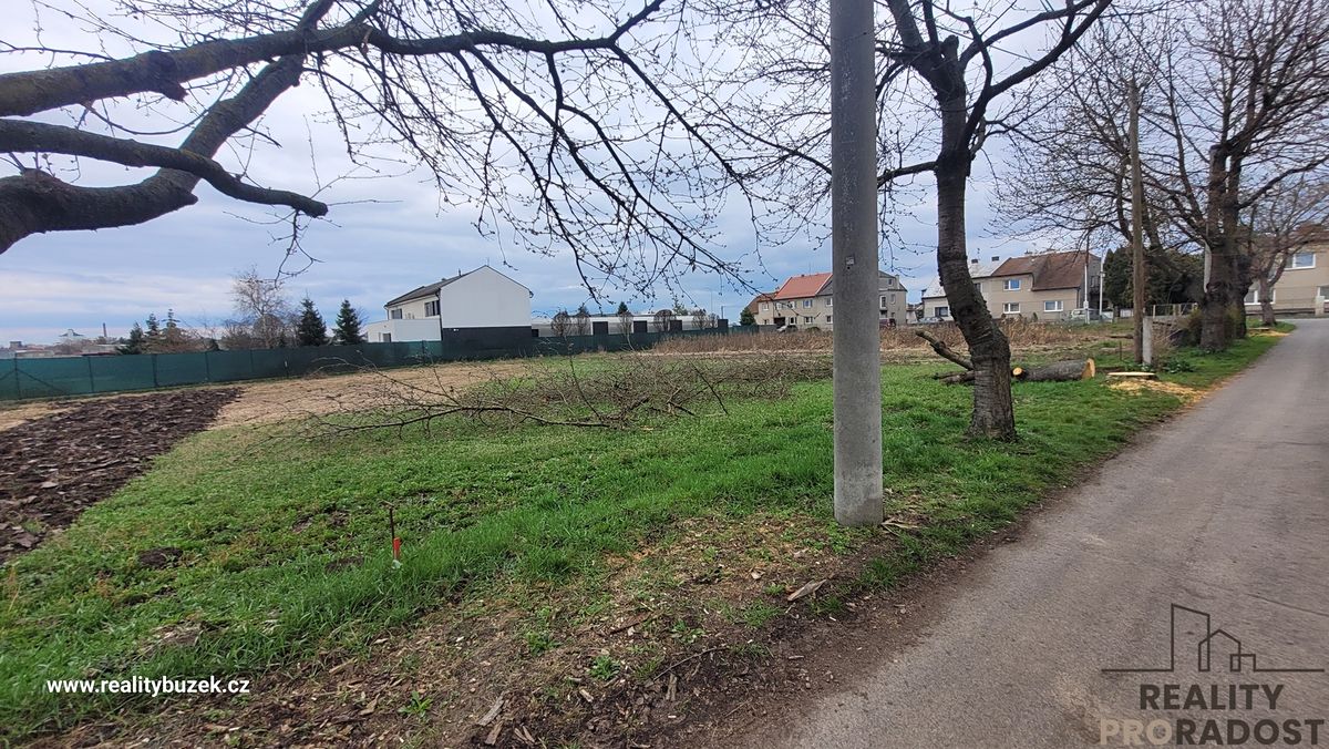 Prodej stavebního pozemku 936 m² – fotografie 3