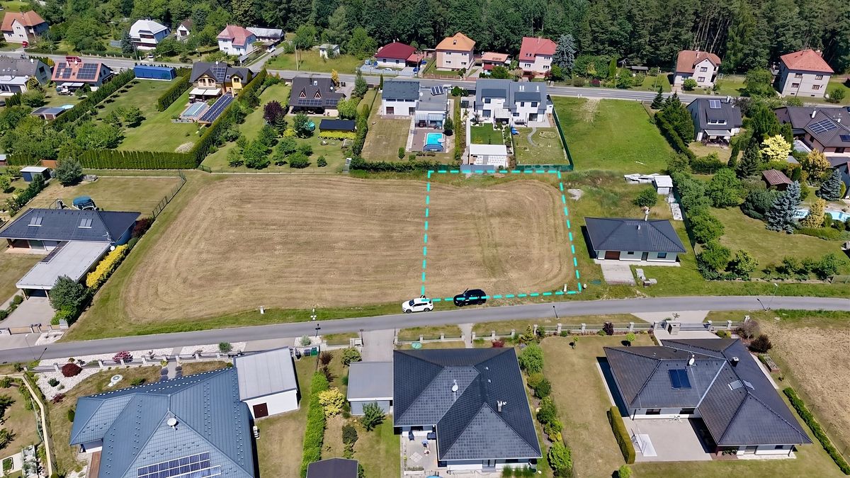Prodej stavebního pozemku 1058 m²