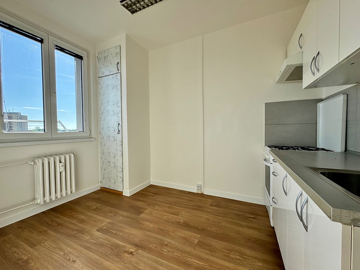 Pronájem bytu 2+1 44 m² – fotografie 2