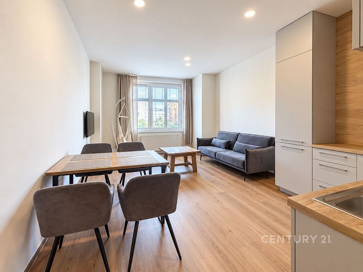 Pronájem bytu 2+kk 62 m² – fotografie 4