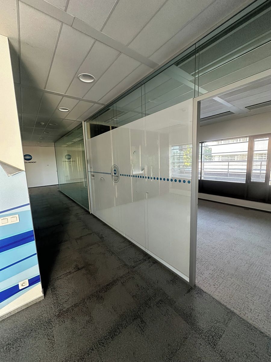 Pronájem kanceláře 872 m² – fotografie 2
