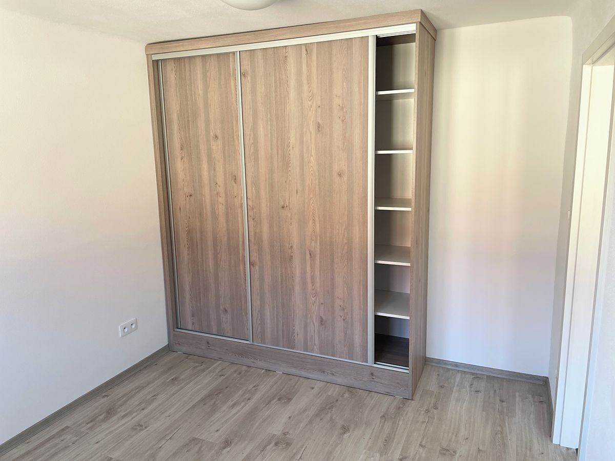 Pronájem bytu 2+kk 37 m² – fotografie 4