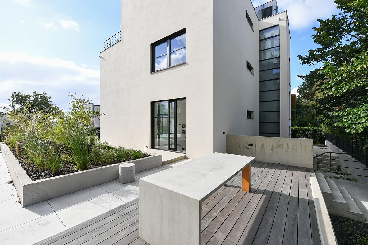 Prodej vily 382 m², pozemek 685 m² – fotografie 4