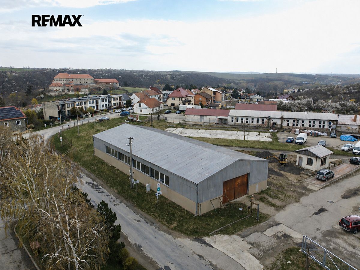 Pronájem skladového prostoru 350 m² – fotografie 2