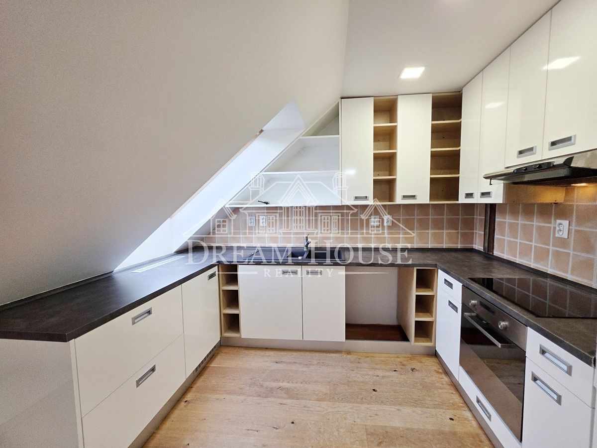 Prodej bytu 4+kk 84 m²