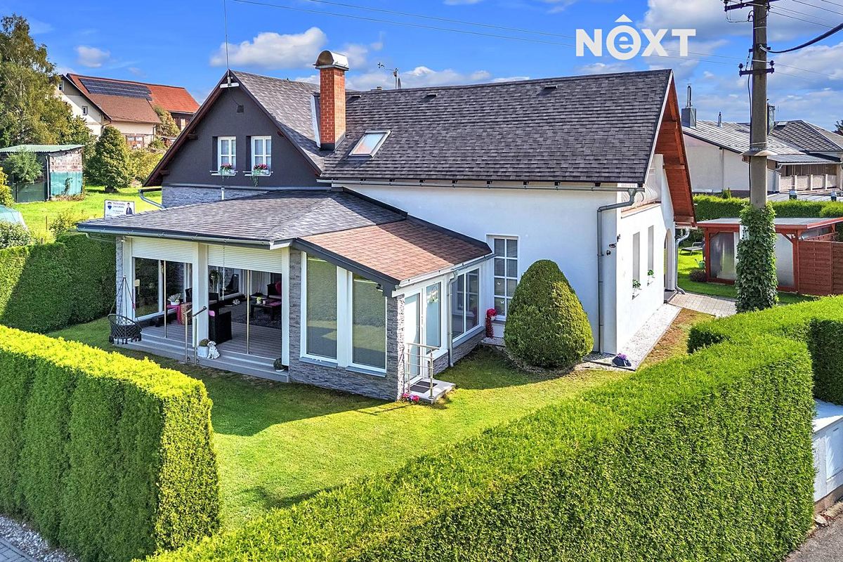 Prodej rodinného domu 140 m², pozemek 868 m² – fotografie 4