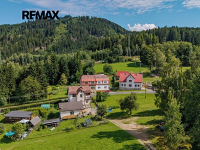 Prodej  rodinného domu 260 m², pozemek 740 m²