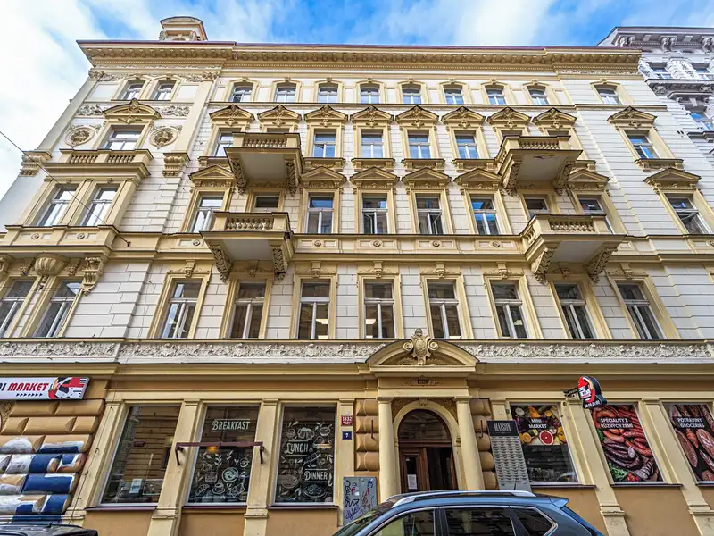 Prodej bytu 2+kk 56 m², Praha – náhled fotky 1