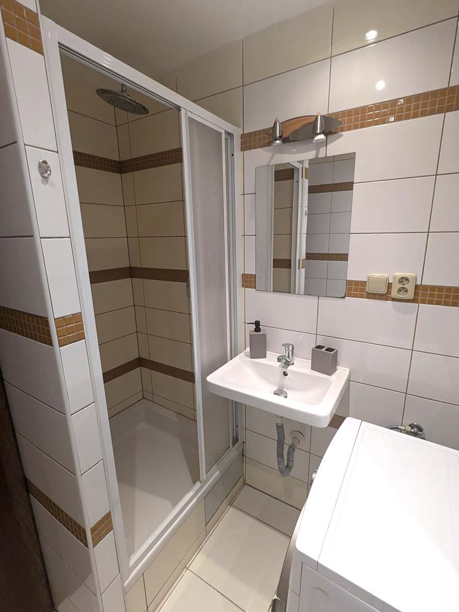 Pronájem bytu 1+kk 32 m² – fotografie 2