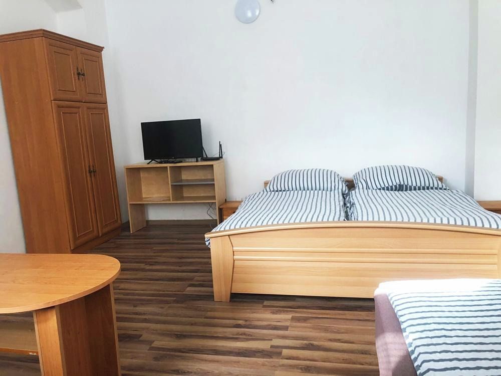 Pronájem bytu 2+kk 70 m² – fotografie 4
