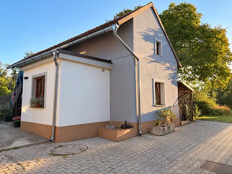 Prodej rodinného domu 250 m², pozemek 942 m², Srch – náhled fotky 3