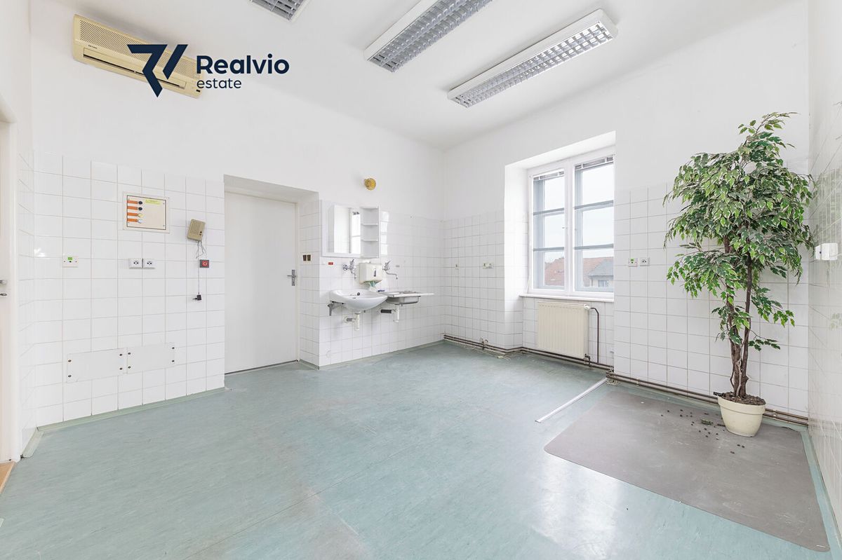 Pronájem obchodního prostoru 70 m² – fotografie 5