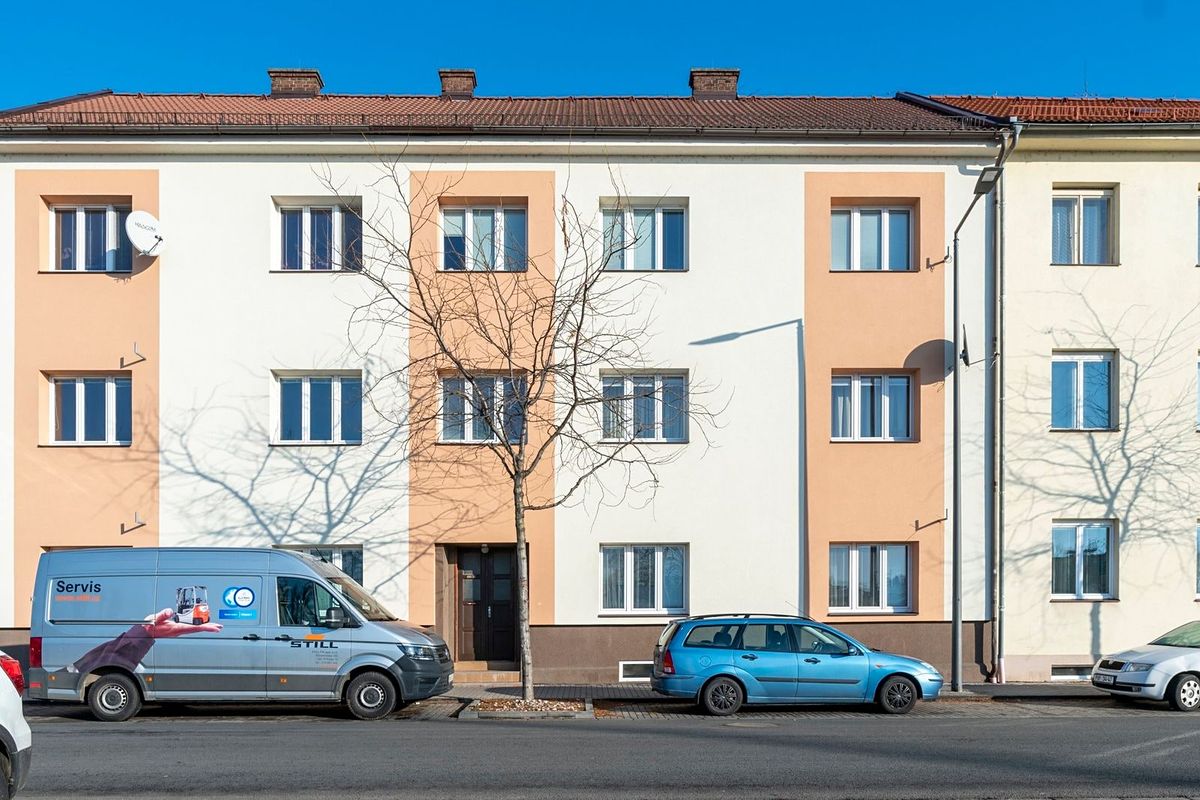 Pronájem bytu 2+1 65 m² – fotografie 2