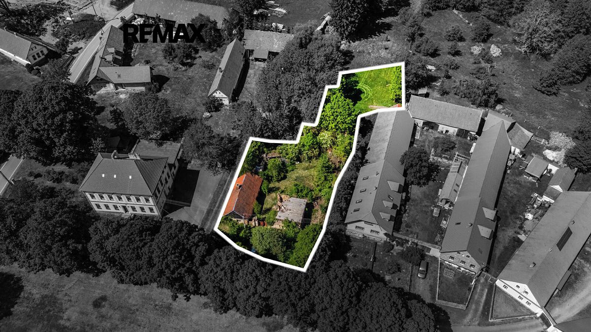 Prodej stavebního pozemku 1677 m²