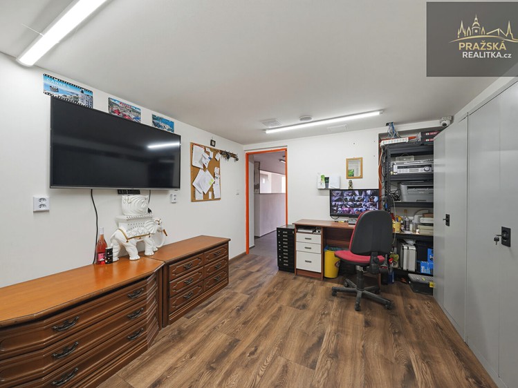 Будинок на продаж, 248 м² (34 з 85)