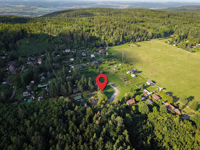Prodej stavebního pozemku 586 m², Kytín – náhled fotky 2