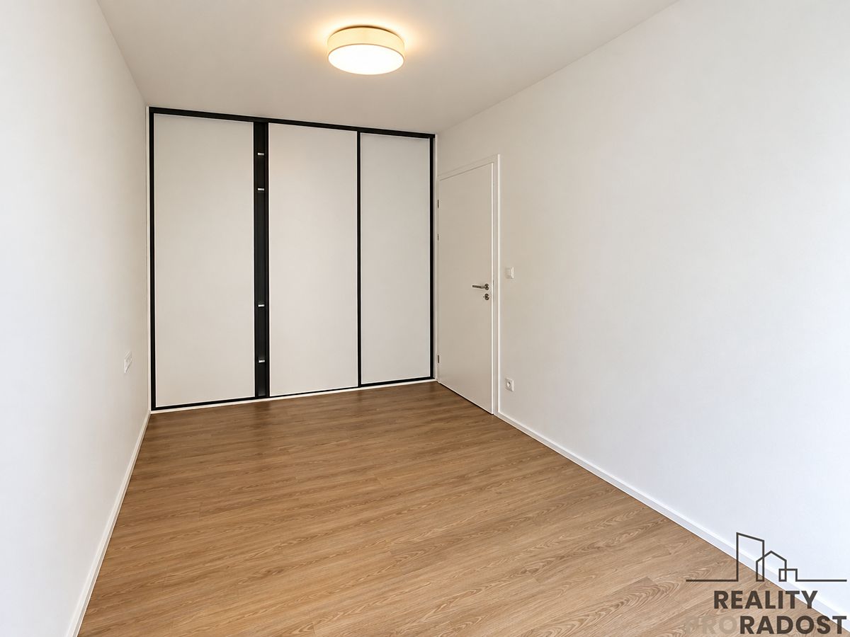Pronájem bytu 2+kk 47 m² – fotografie 5