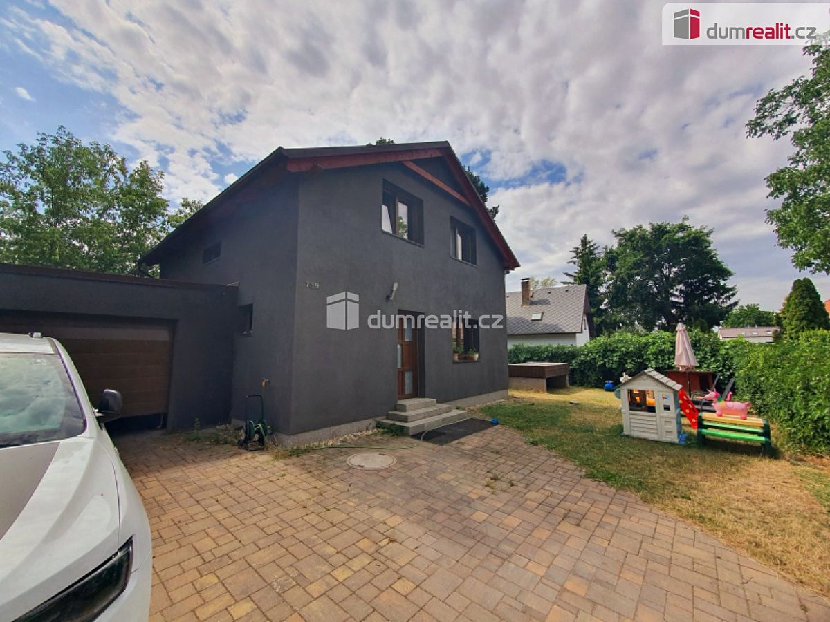 Pronájem rodinného domu 145 m², pozemek 396 m² – fotografie 2