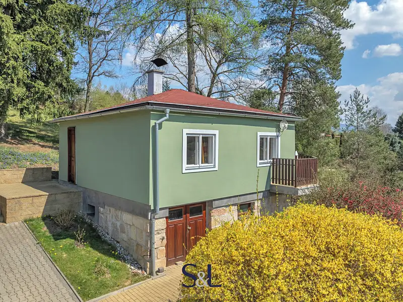Prodej rodinného domu 363 m², pozemek 3239 m², Turnov – náhled fotky 2