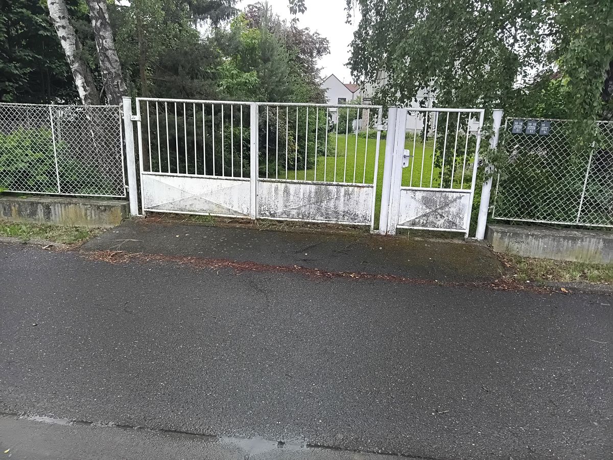 Prodej stavebního pozemku 561 m² – fotografie 3