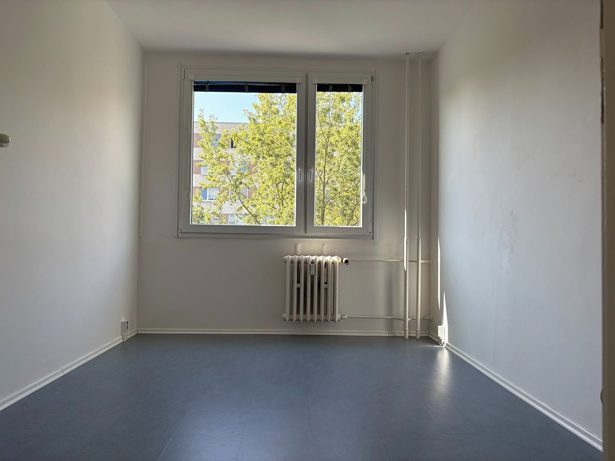 Pronájem bytu 2+kk 40 m² – fotografie 4