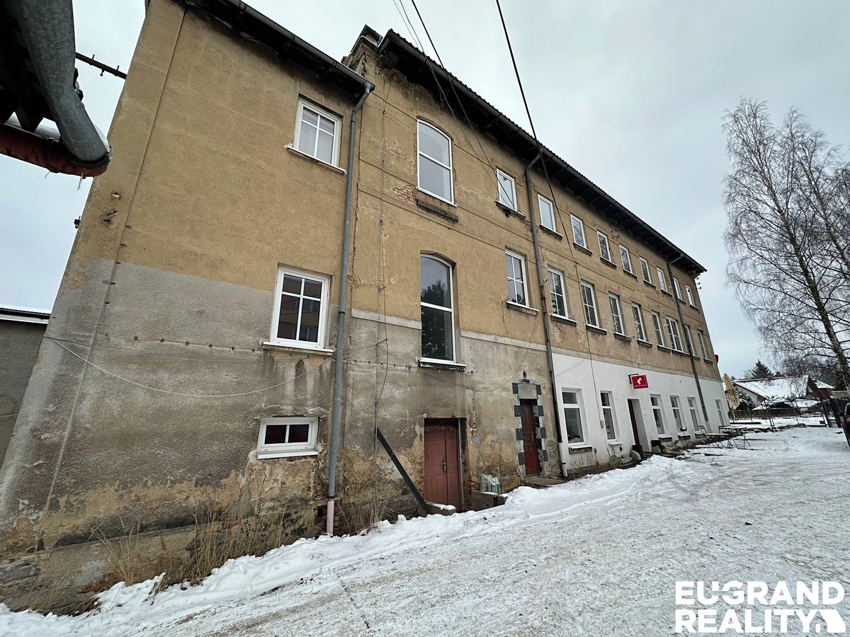 Prodej obchodního prostoru 900 m² – fotografie 4