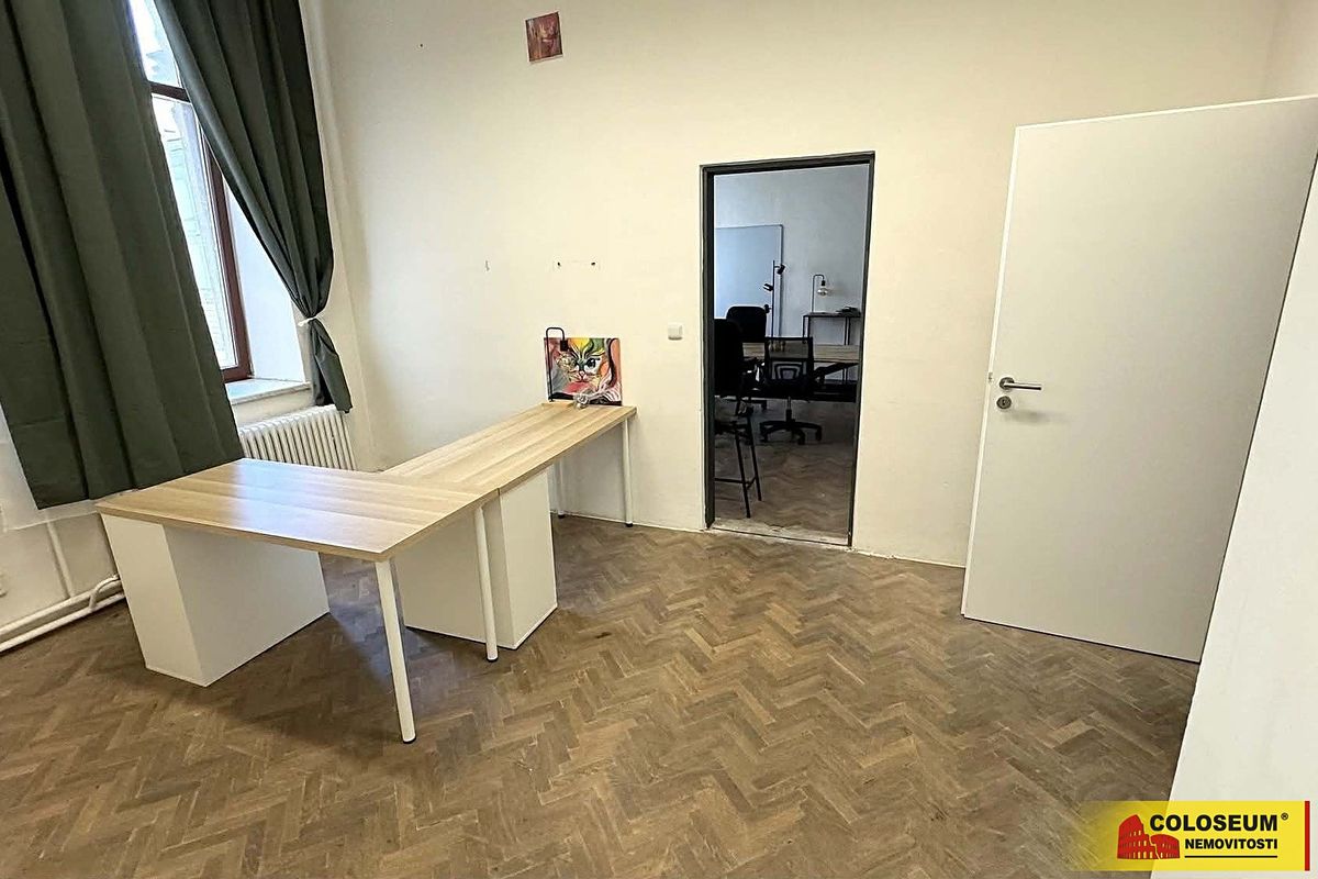 Pronájem kanceláře 99 m² – fotografie 2