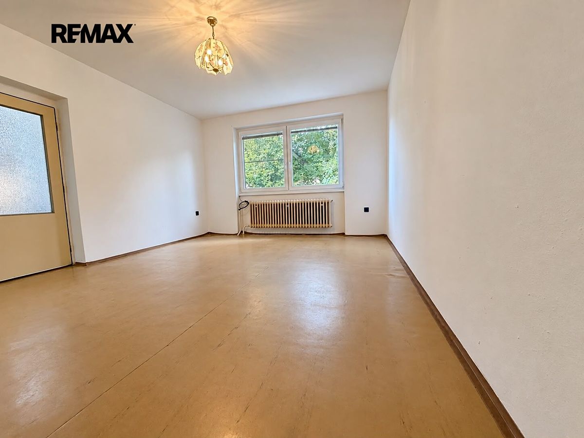 Prodej rodinného domu 142 m², pozemek 97 m² – fotografie 2