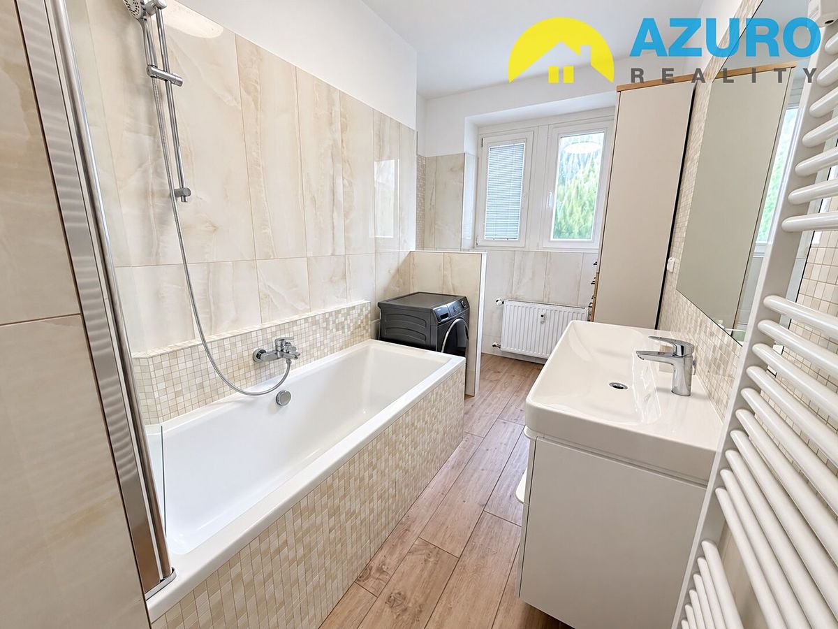 Pronájem bytu 3+1 87 m² – fotografie 2